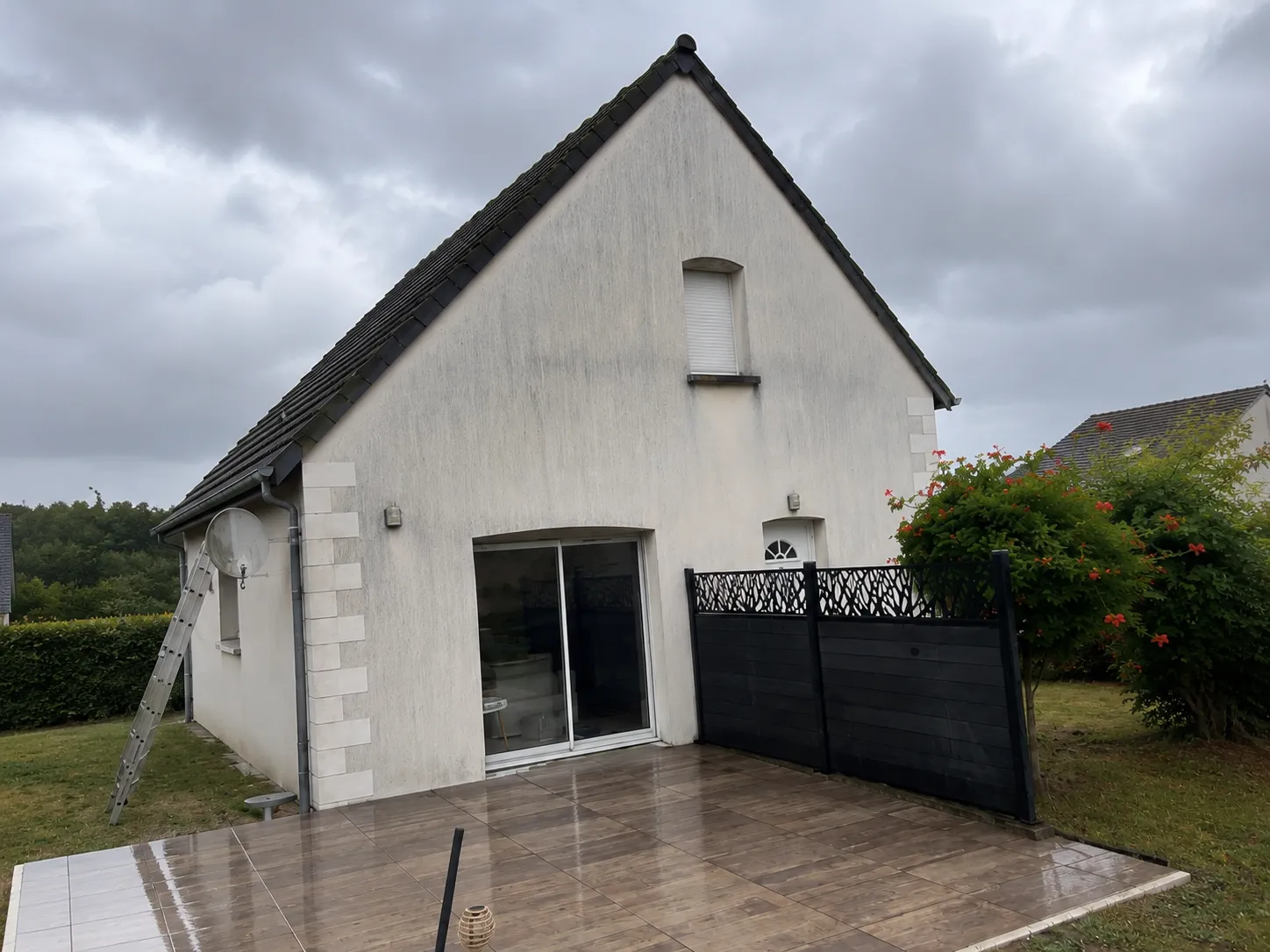 Ravalement & peinture façade avant après — avant