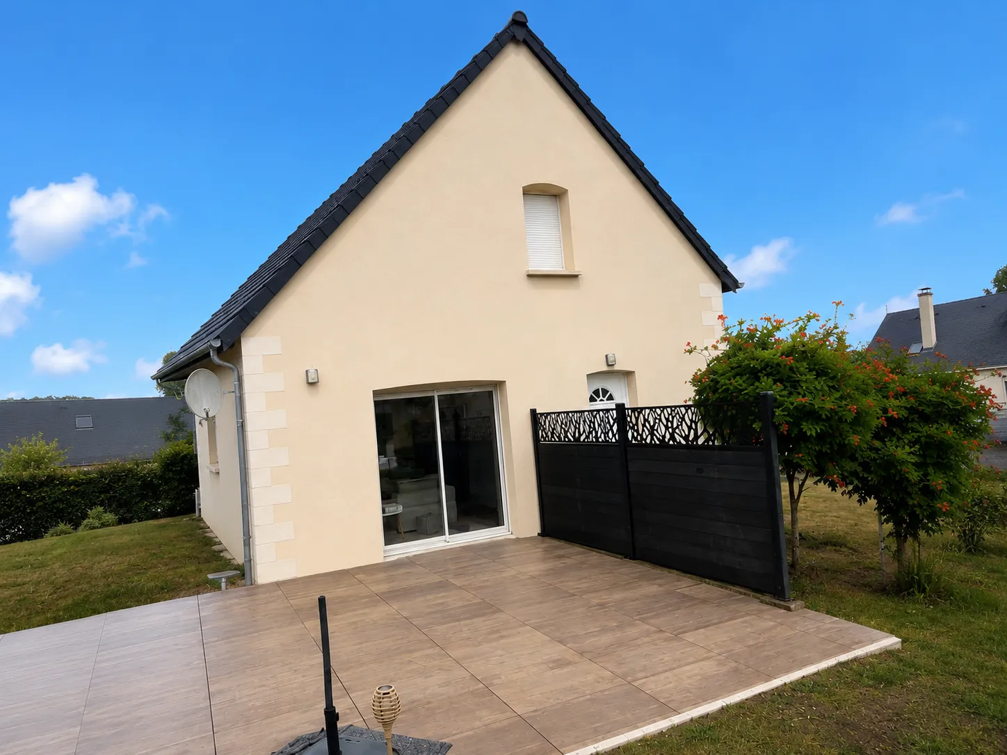 Ravalement & peinture façade avant après — après