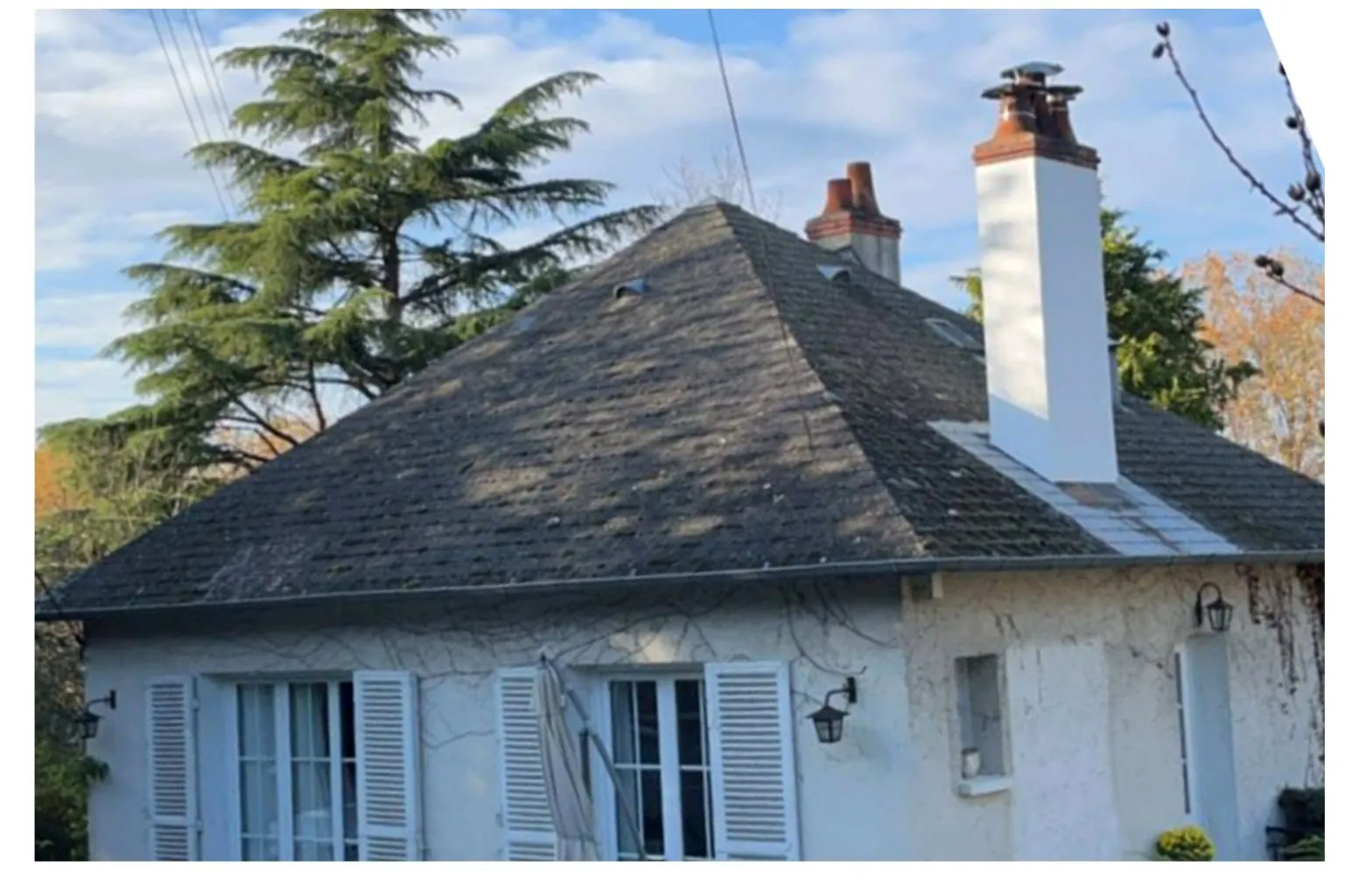 Démoussage toiture + traitement cheminée — Amboise — après