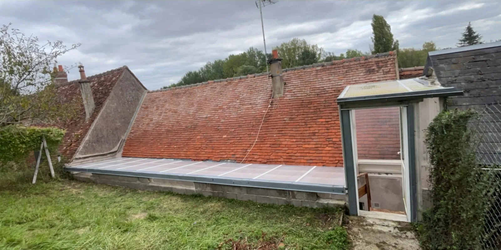 Couvreur urgence Tours et Saint-Cyr-sur-Loire : intervention rapide